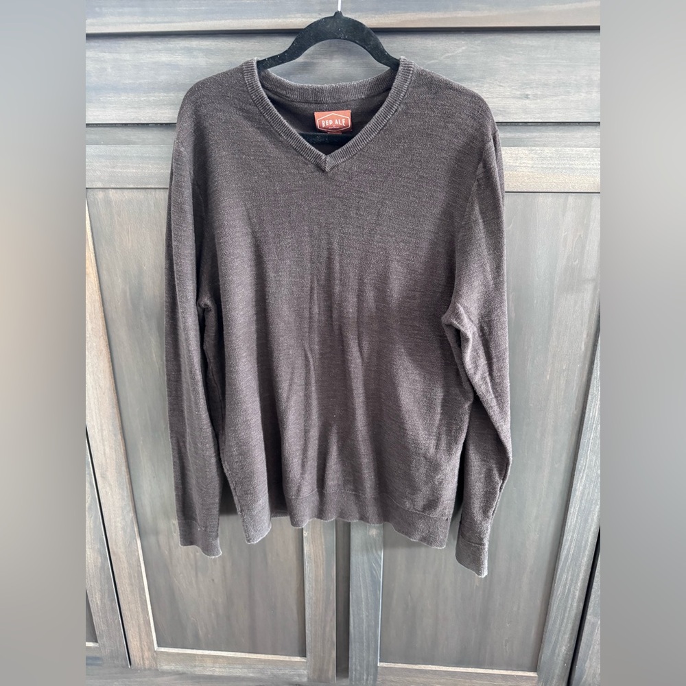 Men's Red Ale Large Brown Sweater